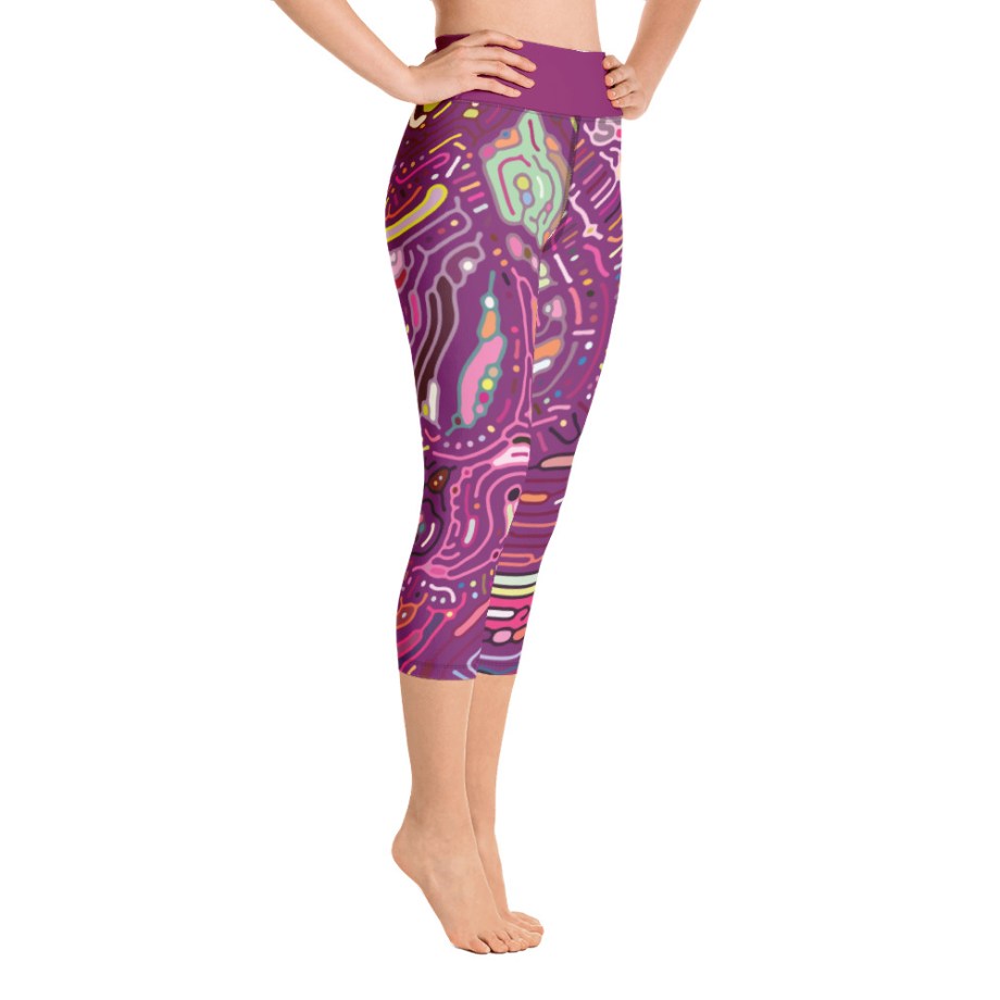 all-over-print-yoga-capri-leggings-white-right-61fc9937c9cc8.jpg